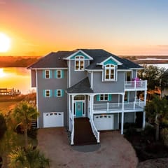 Compass Tres: Guiding You To Vacation Perfection!